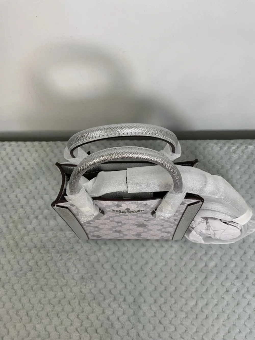 Kate Spade Platinum Grey Flower Star Toss Small Tote Bag NWT